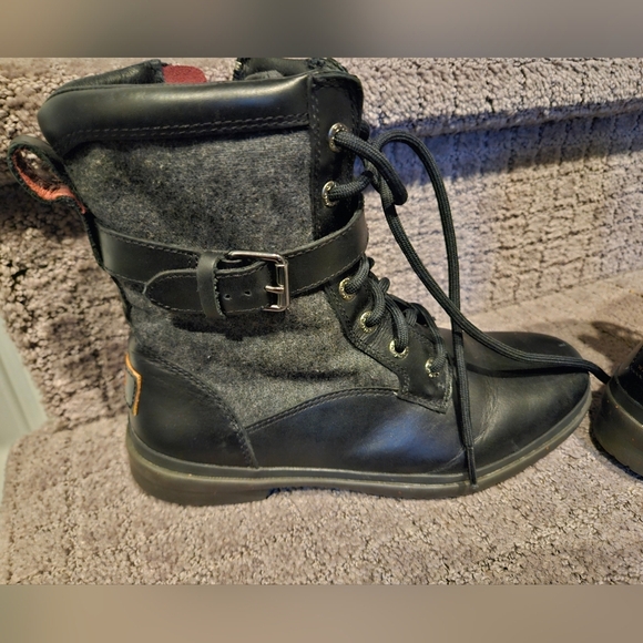 UGG Women's Kesey Boot Black womens size 7 #1005264 - Picture 6 of 9